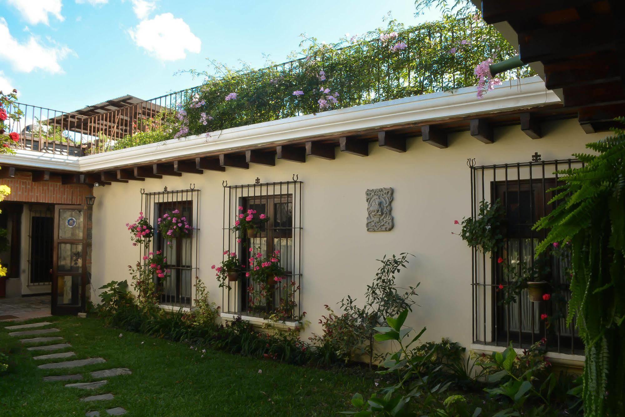 Hotel Sor Juana أنتيغوا غواتيمالا المظهر الخارجي الصورة